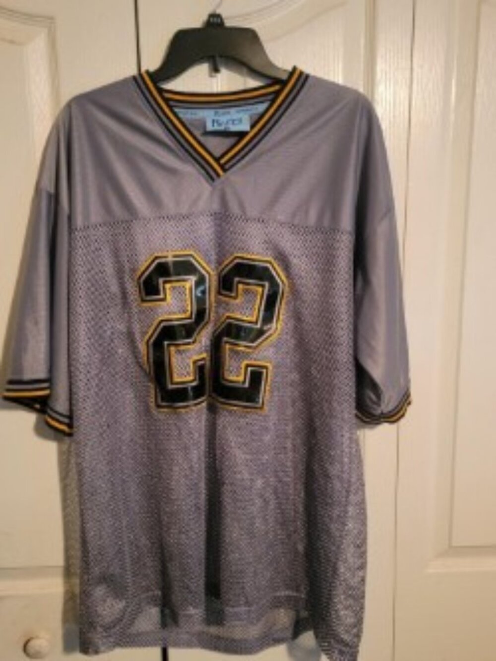 Hacci Sports Mesh Football Jersey #22 Size XL Lightweight Athletic